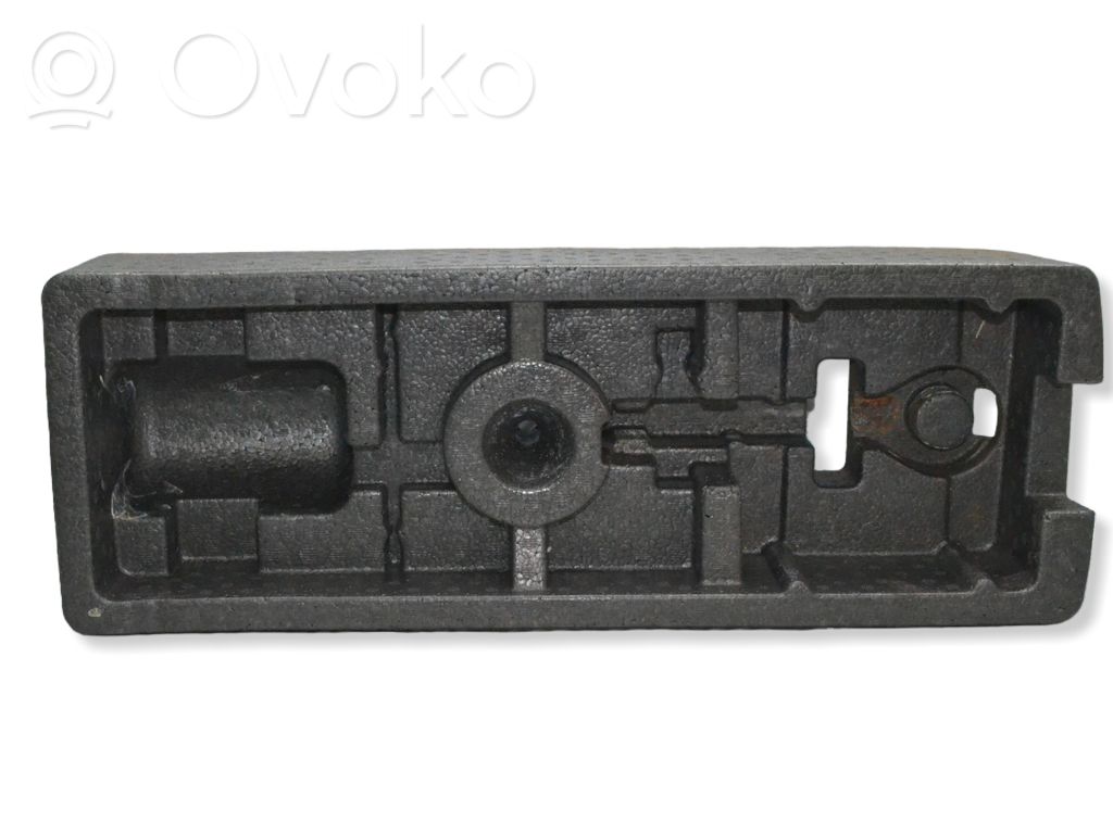 Opel Astra J Työkalupakki 