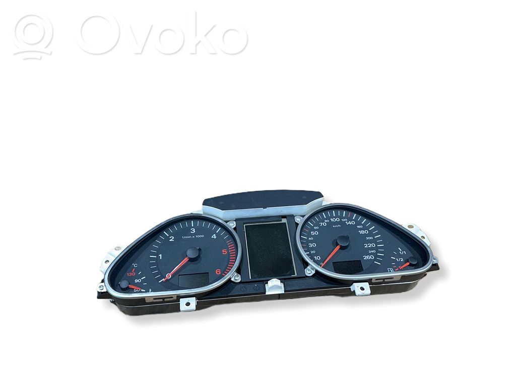 Audi Q7 4L Licznik / Prędkościomierz 