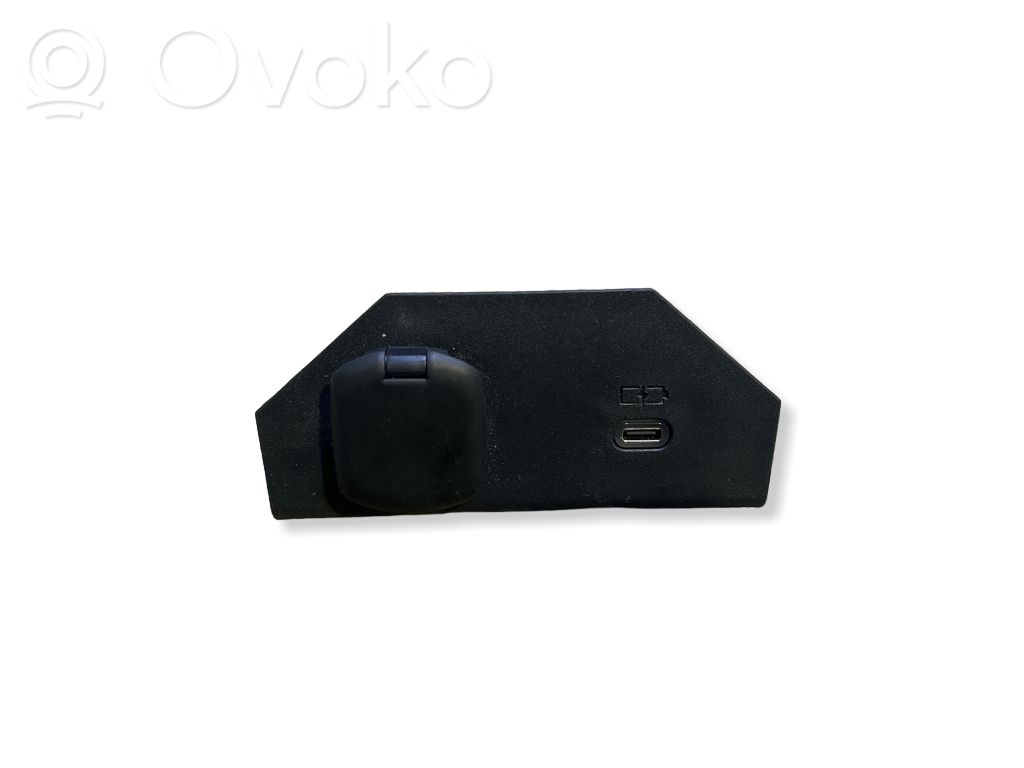 Toyota C-HR II Gniazdo / Złącze USB 