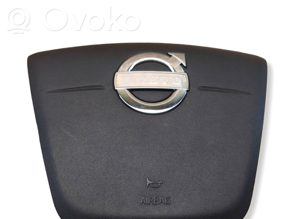 Volvo XC60 Vairo oro pagalvė 