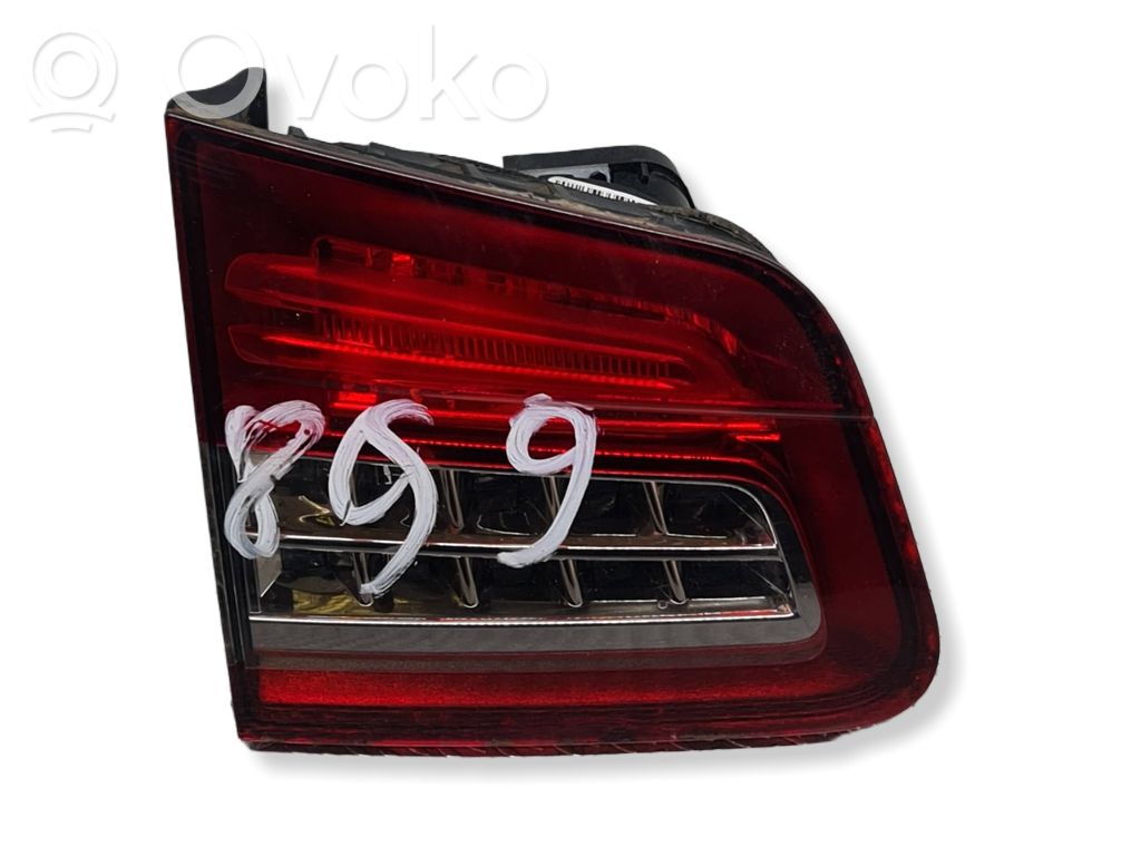 Citroen C5 Aizmugurējais lukturis pārsegā 