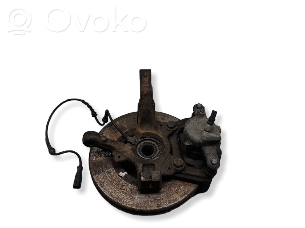 Renault Clio III Front wheel hub spindle knuckle 