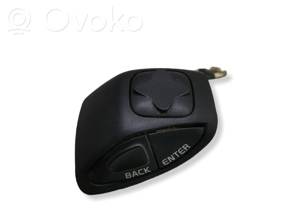 Volvo XC90 Steering wheel buttons/switches 
