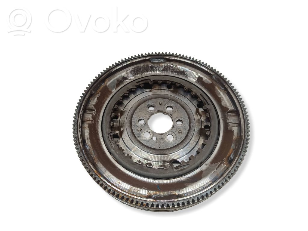 Volkswagen Golf VI Flywheel 