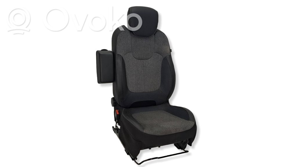Renault Captur Priekinė vairuotojo sėdynė 