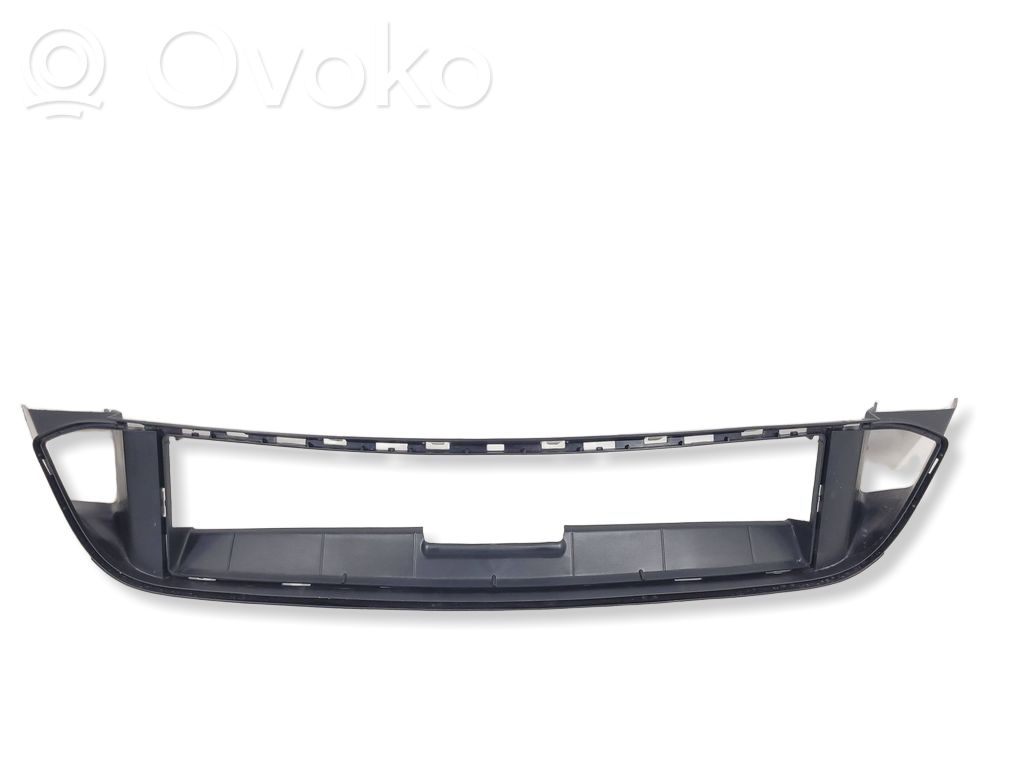 BMW 5 F10 F11 Kratka dolna zderzaka przedniego 