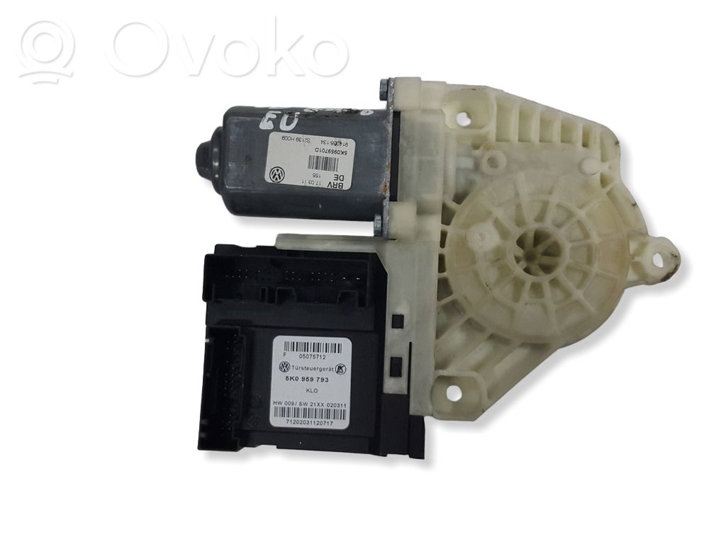 Volkswagen Golf VI Silnik regulatora szyby drzwi przednich 