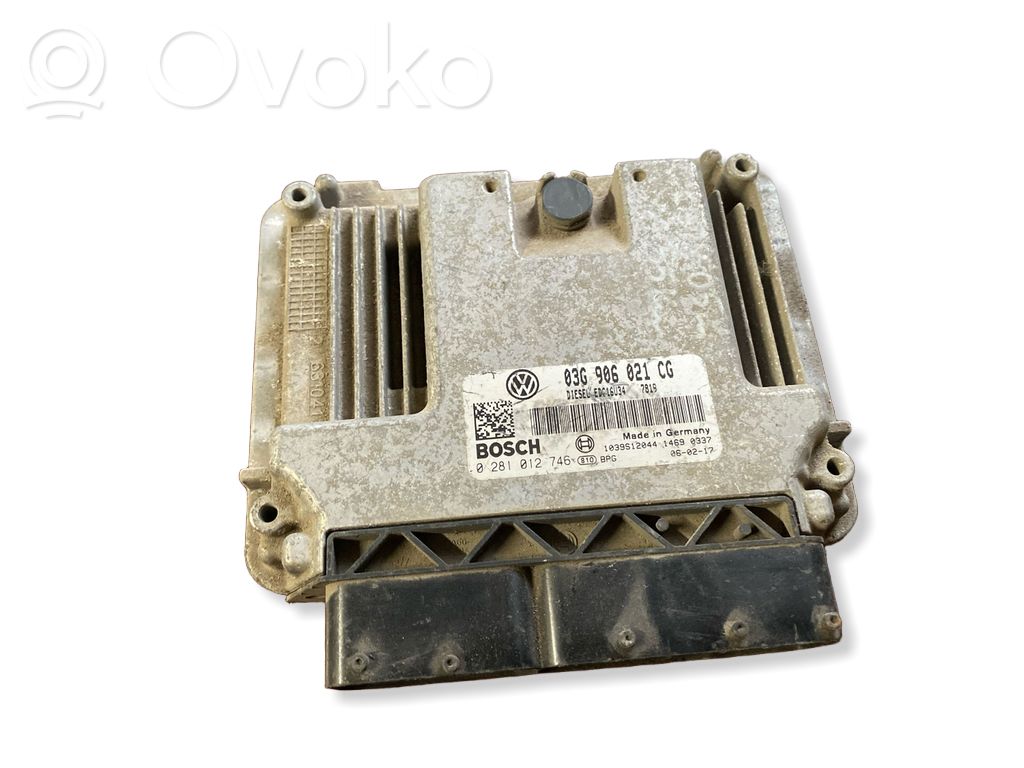 Volkswagen Touran I Engine control unit/module 