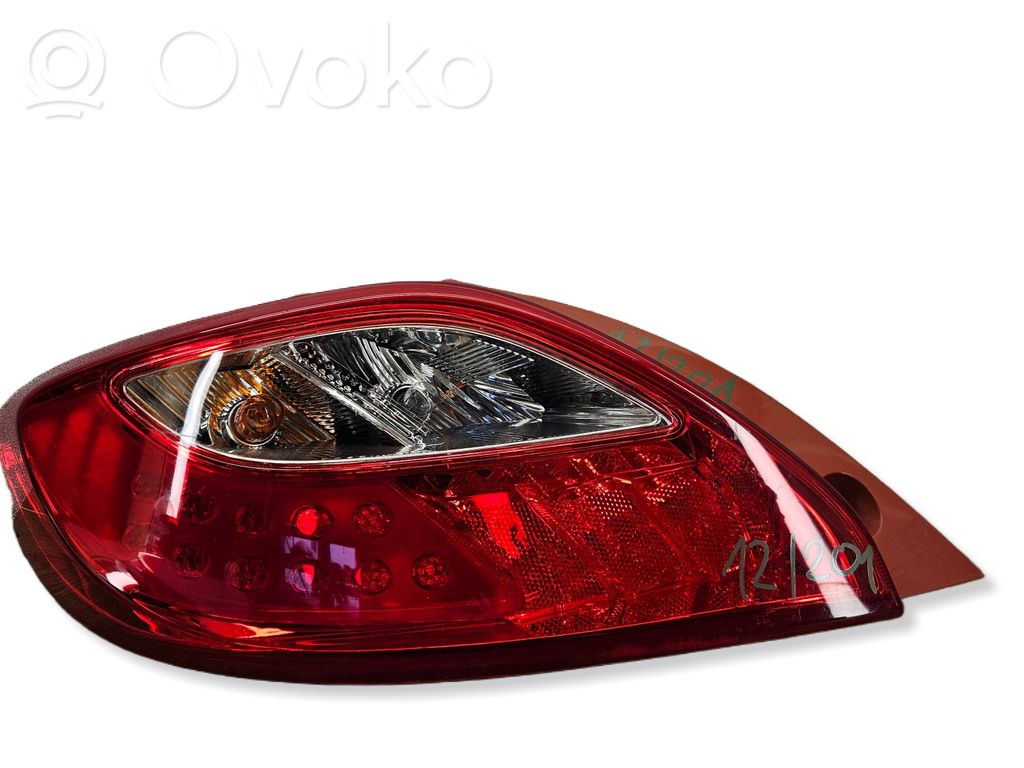 Mazda 2 Luz trasera/de freno 
