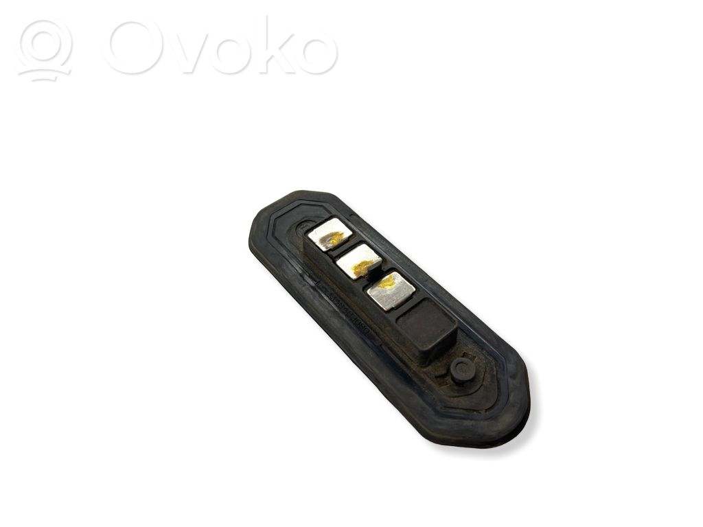 Fiat Ducato Sliding door contact joint 