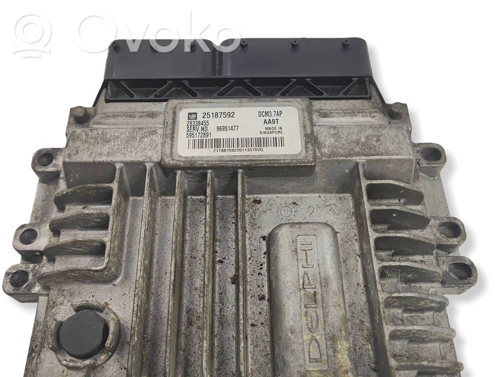 Chevrolet Captiva Engine control unit/module 