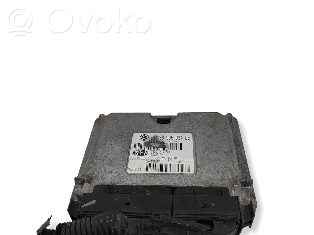 Volkswagen Polo Engine control unit/module 