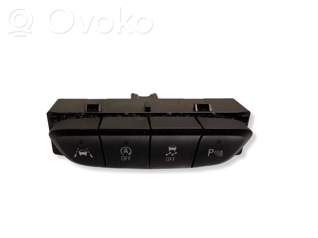 Opel Astra K A set of switches 