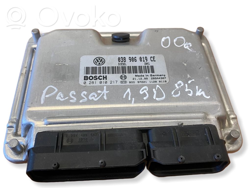 Engine control unit/module   038906019CE,28SA4307,0281010217