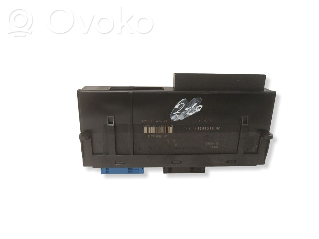 BMW 1 E82 E88 Komforto modulis 