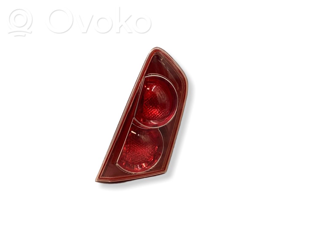 Mitsubishi Lancer VIII Lampy tylnej klapy bagażnika 
