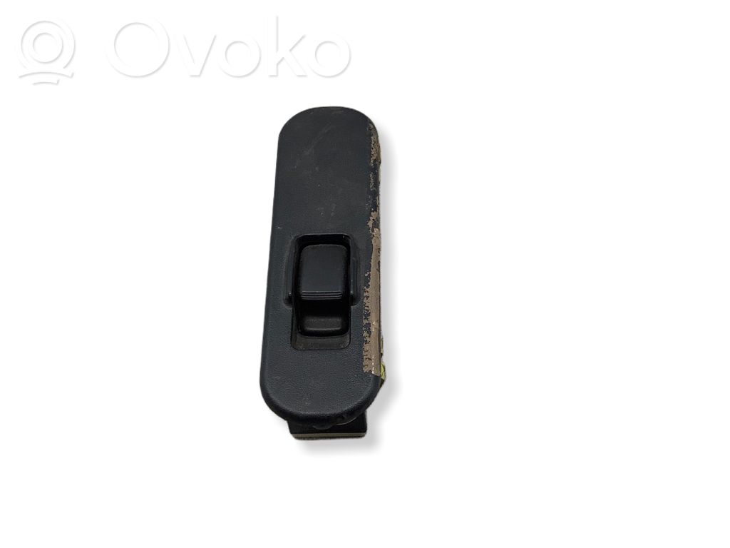 Mitsubishi L200 Electric window control switch 
