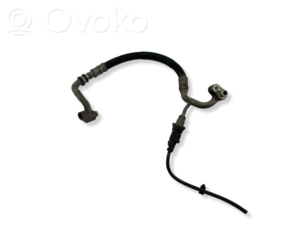 Volkswagen Touran I Ilmastointilaitteen putki (A/C) 