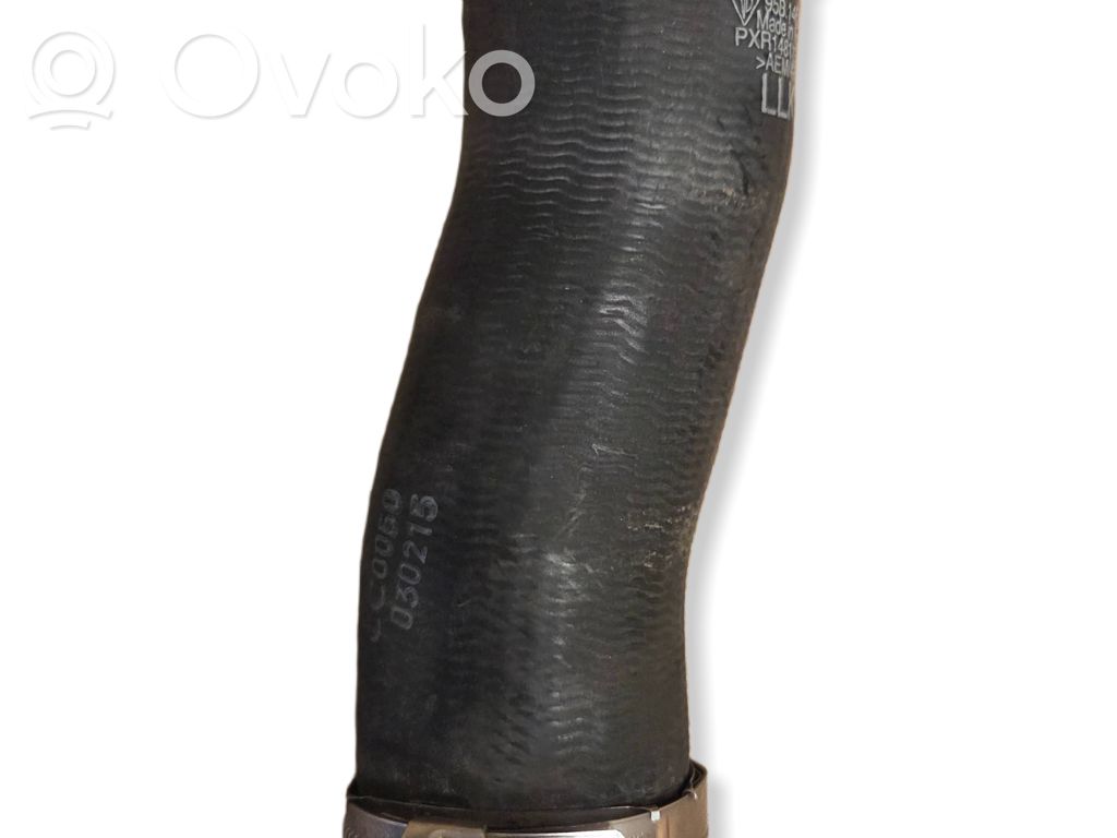 Porsche Macan (95B) Intercooler hose/pipe 