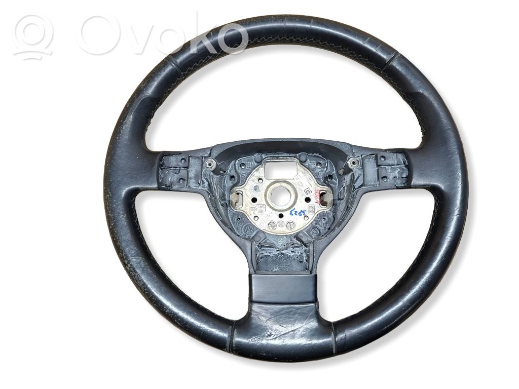 Volkswagen PASSAT B6 Steering wheel 