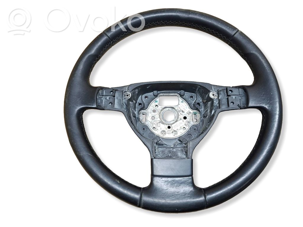 Volkswagen PASSAT B6 Steering wheel 