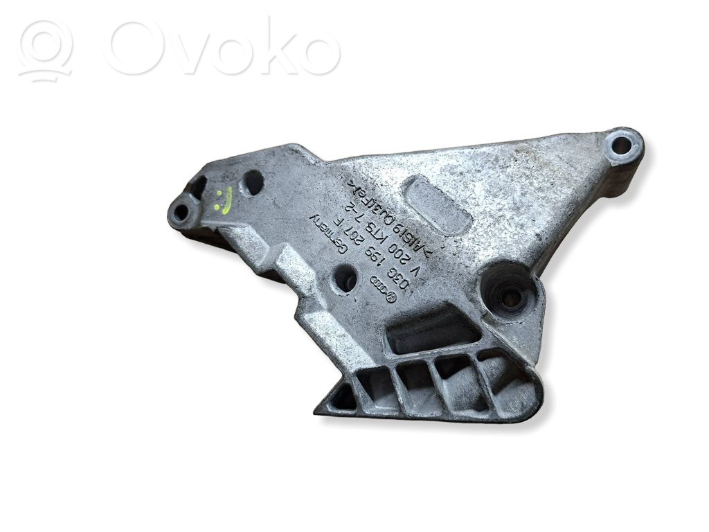 Skoda Octavia Mk2 (1Z) Engine mounting bracket 
