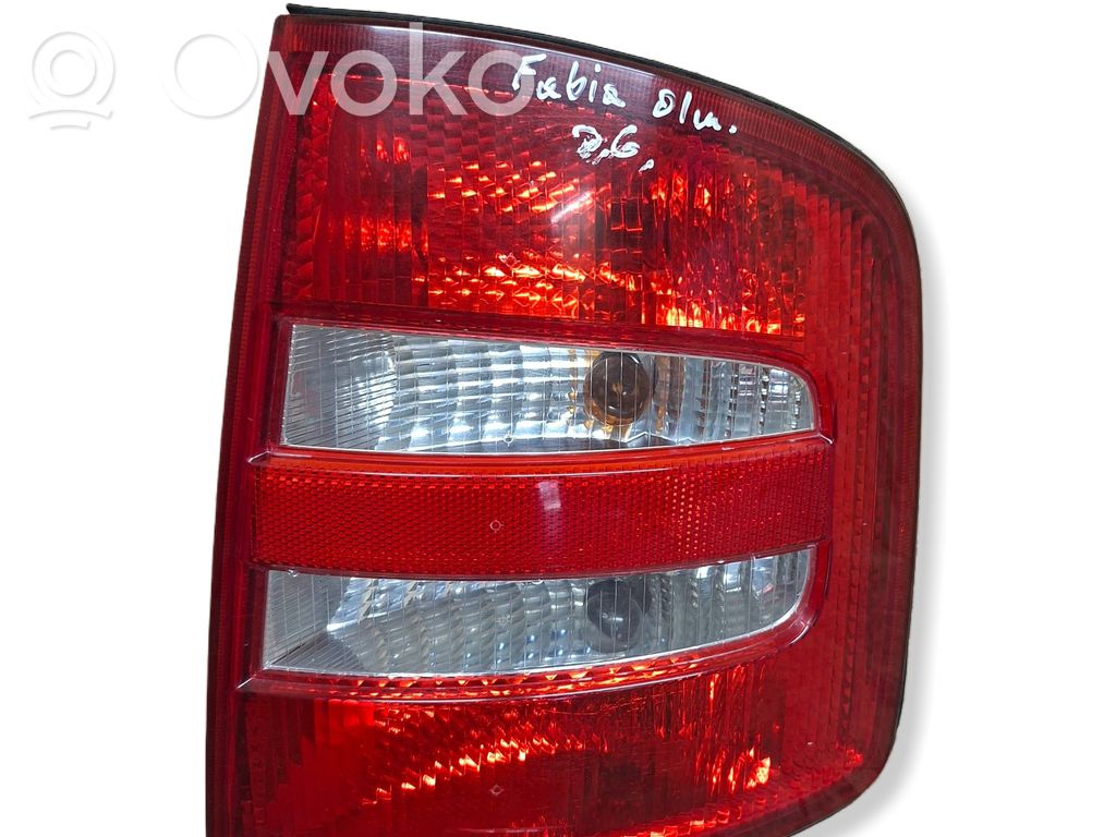 Skoda Fabia Mk1 (6Y) Lampa tylna 