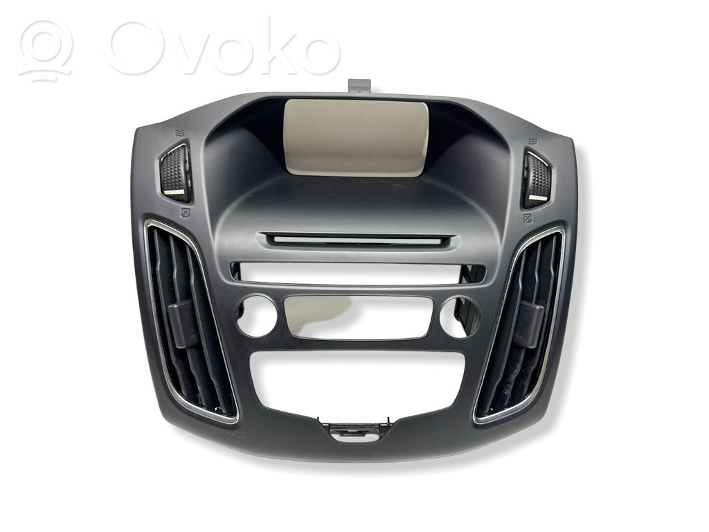 Ford Focus Radio/GPS head unit trim 