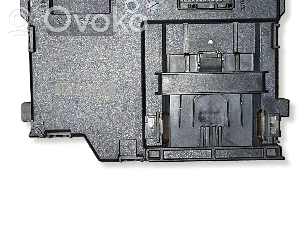 Renault Clio IV Ignition key card reader 
