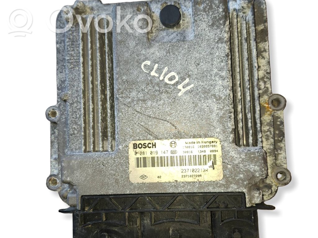 Sterownik / Moduł ECU   237102720R,1039S57881,237102213R