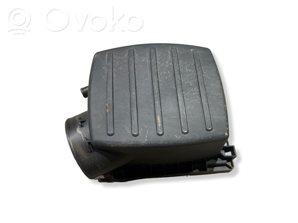 Dodge Durango III Air filter box cover 
