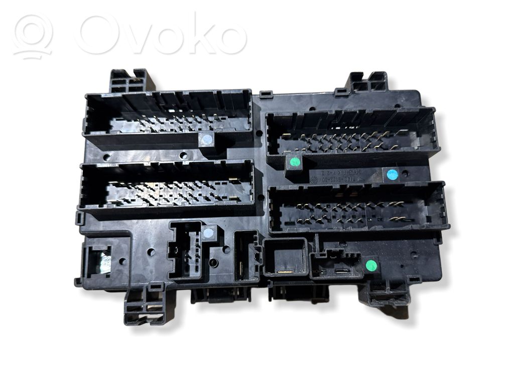 Dodge Durango III Fuse module 