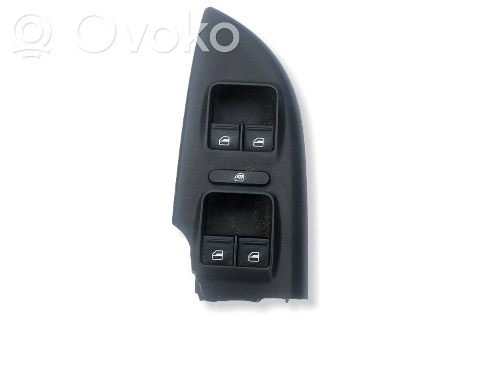 Skoda Octavia Mk2 (1Z) Electric window control switch 