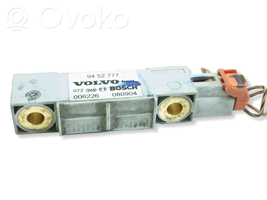 Volvo S60 Airbag deployment crash/impact sensor 