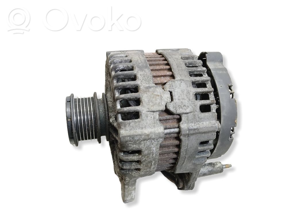 Volkswagen PASSAT B6 Generator/alternator 