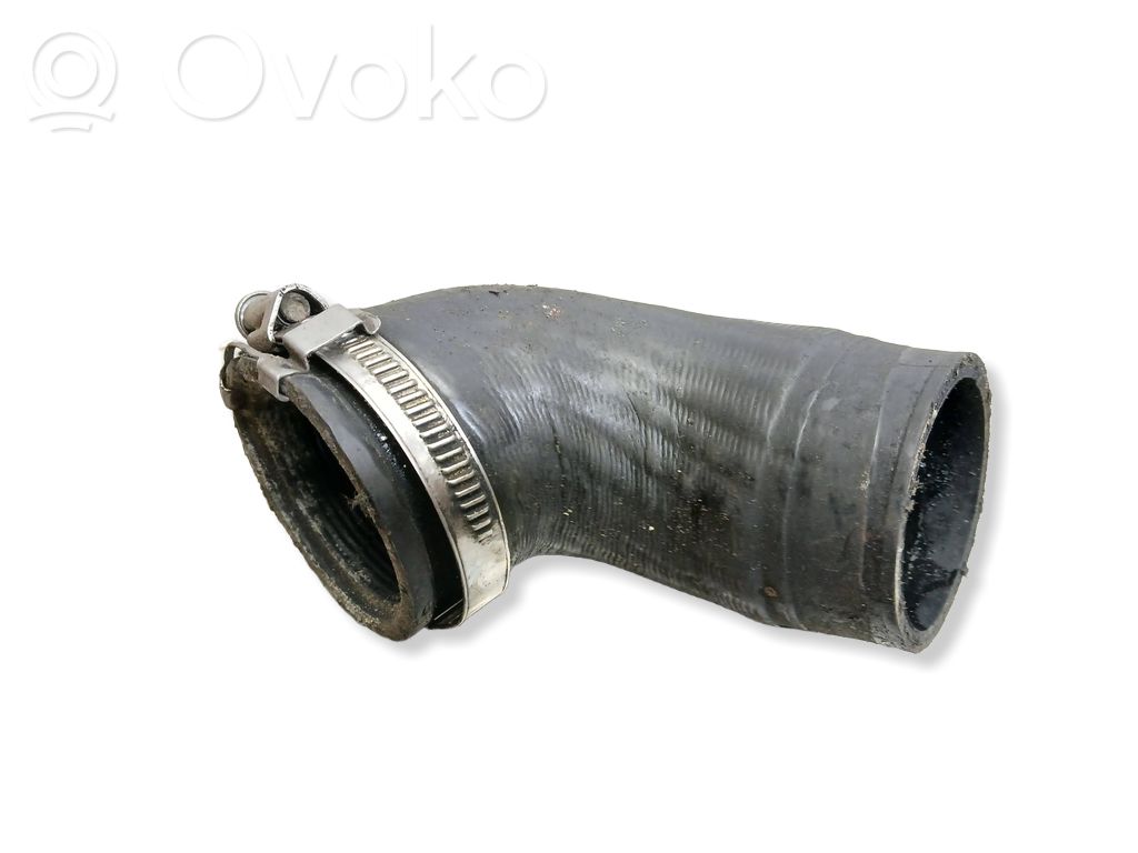 Volkswagen PASSAT B6 Intercooler hose/pipe 
