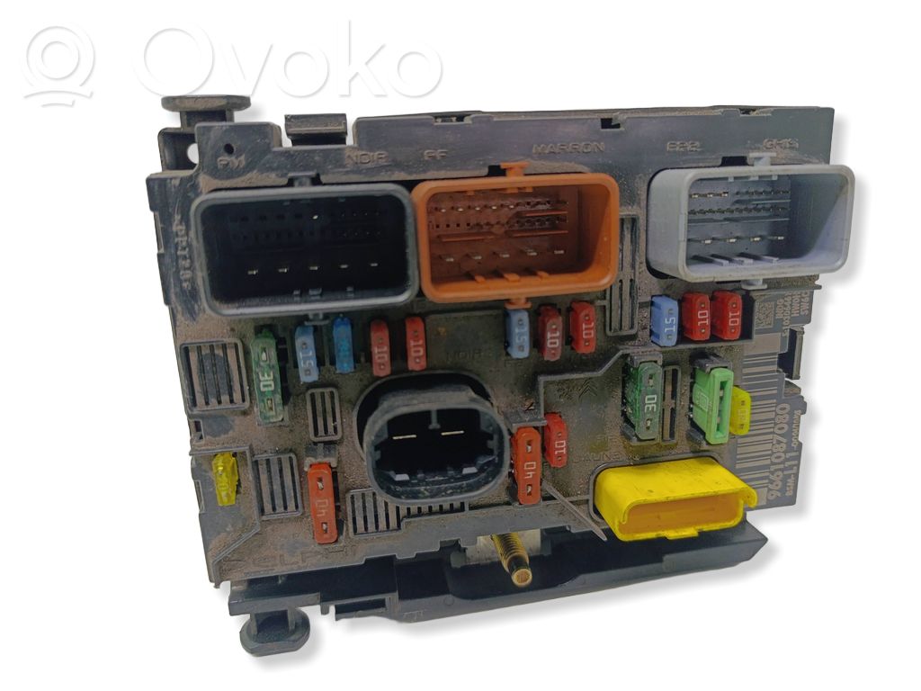 Peugeot 307 Fuse module 