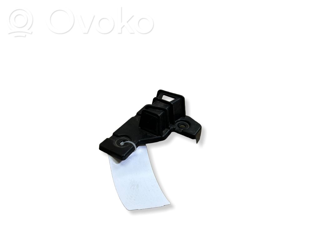 Volvo XC90 Front bumper mounting bracket 