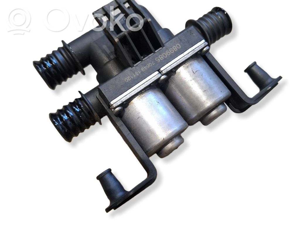 BMW 5 E60 E61 Apsildes radiatora vārsts (-i) 