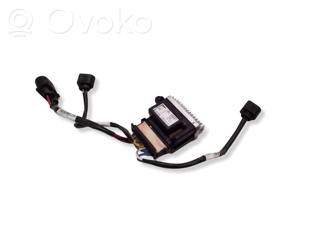 Audi Q3 8U Coolant fan relay 
