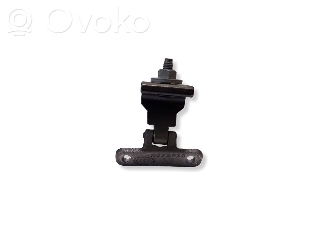 Audi Q3 8U Tailgate/trunk/boot hinge 