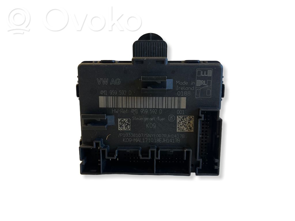 Volkswagen Touareg III Door control unit/module 