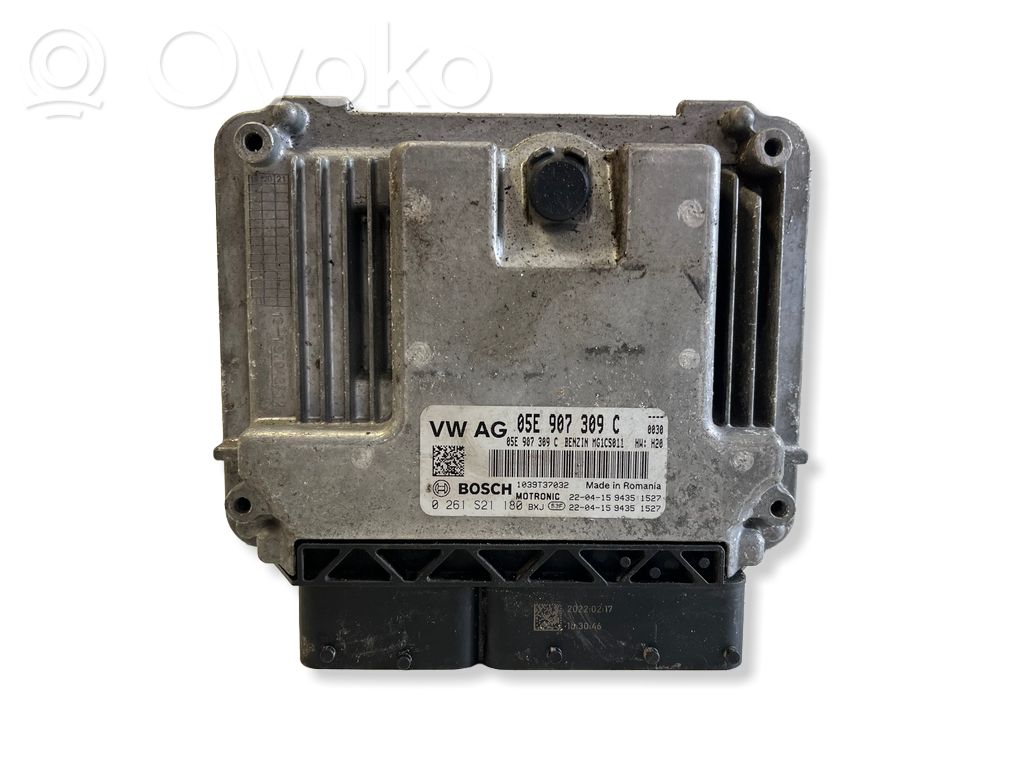 Audi Q3 F3 Engine control unit/module 