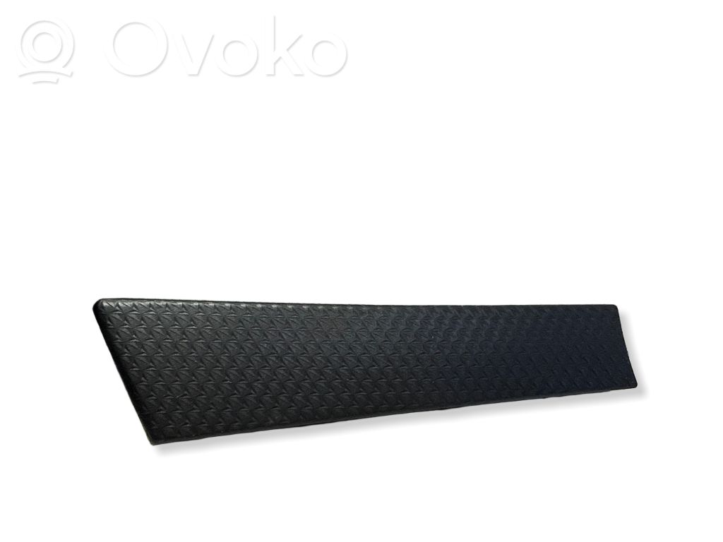 Audi Q3 F3 Ramka schowka deski rozdzielczej 