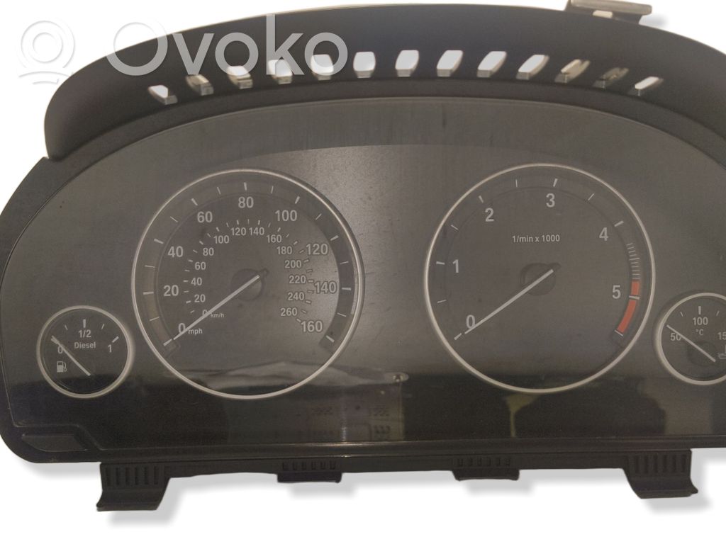 BMW 5 F10 F11 Spidometrs (instrumentu panelī) 