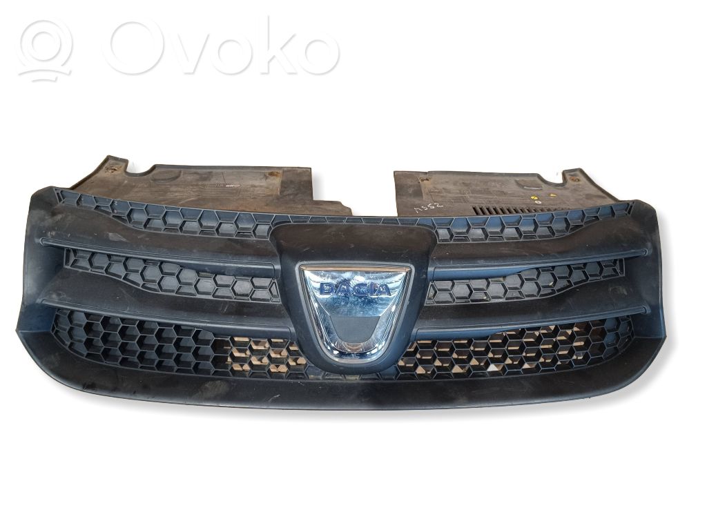 Dacia Logan II Atrapa chłodnicy / Grill 