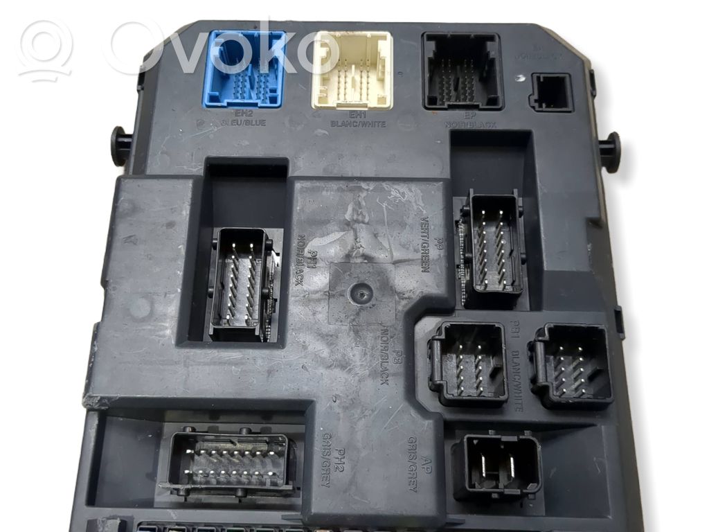 Peugeot 208 I Comfort/convenience module 