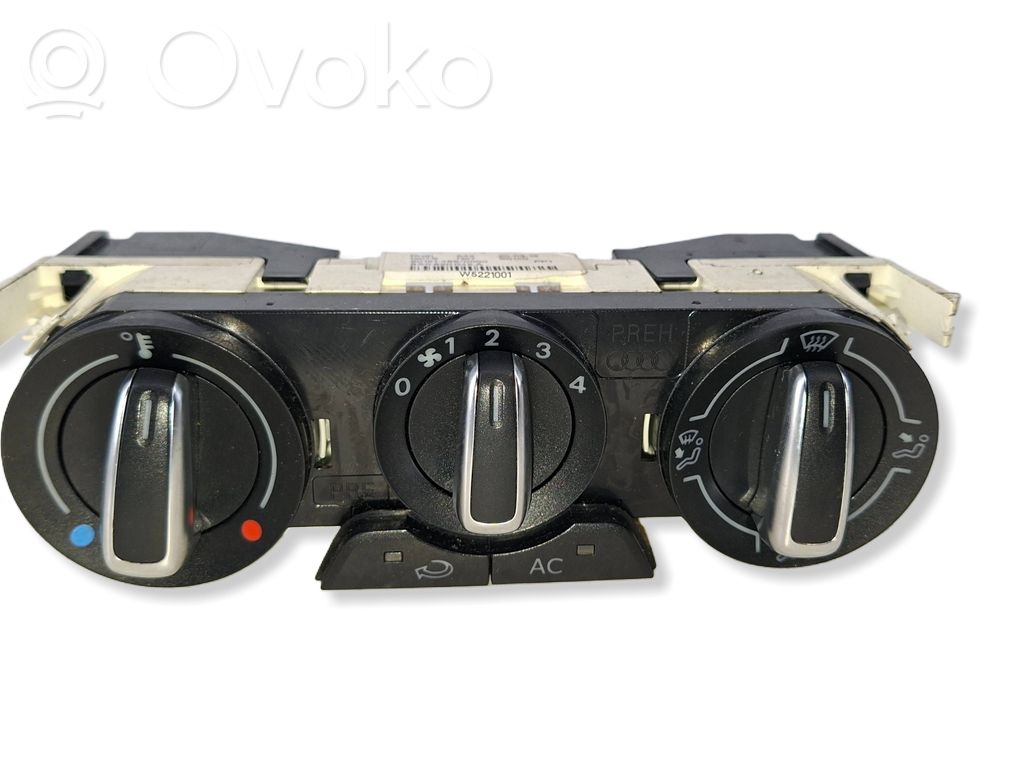 Audi A1 Climate control unit 