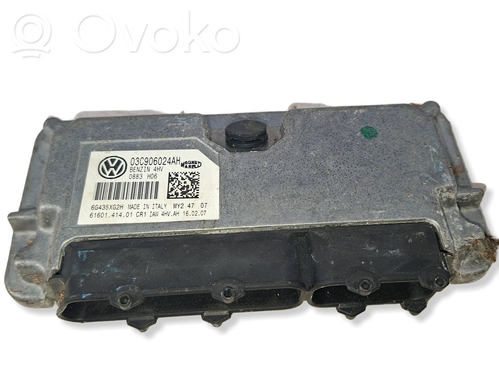Volkswagen Golf V Engine control unit/module 