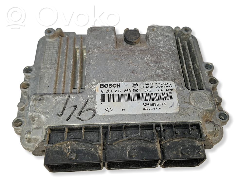 Opel Vivaro Engine control unit/module 